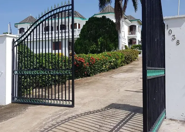 Jamaica Seaview Chateau Montego Bay